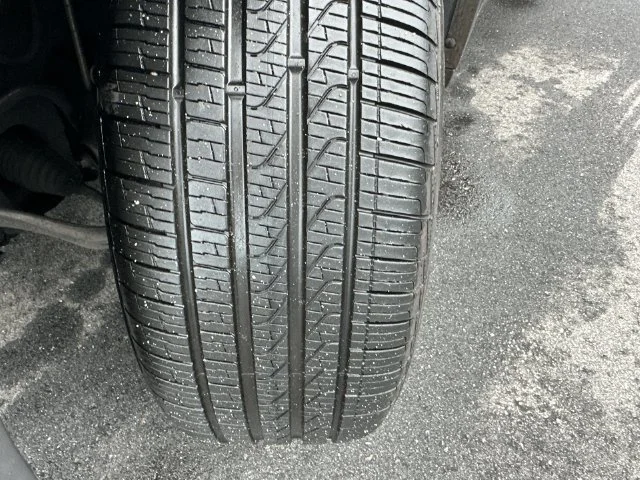 Used 2023 Black BMW xDrive30i image 11