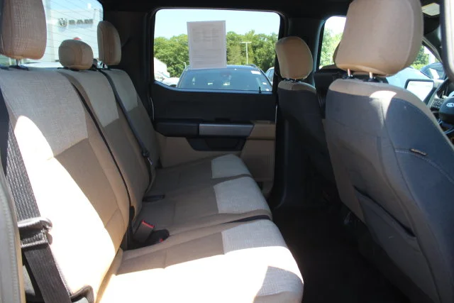 Used 2021 Silver Ford XLT image 28