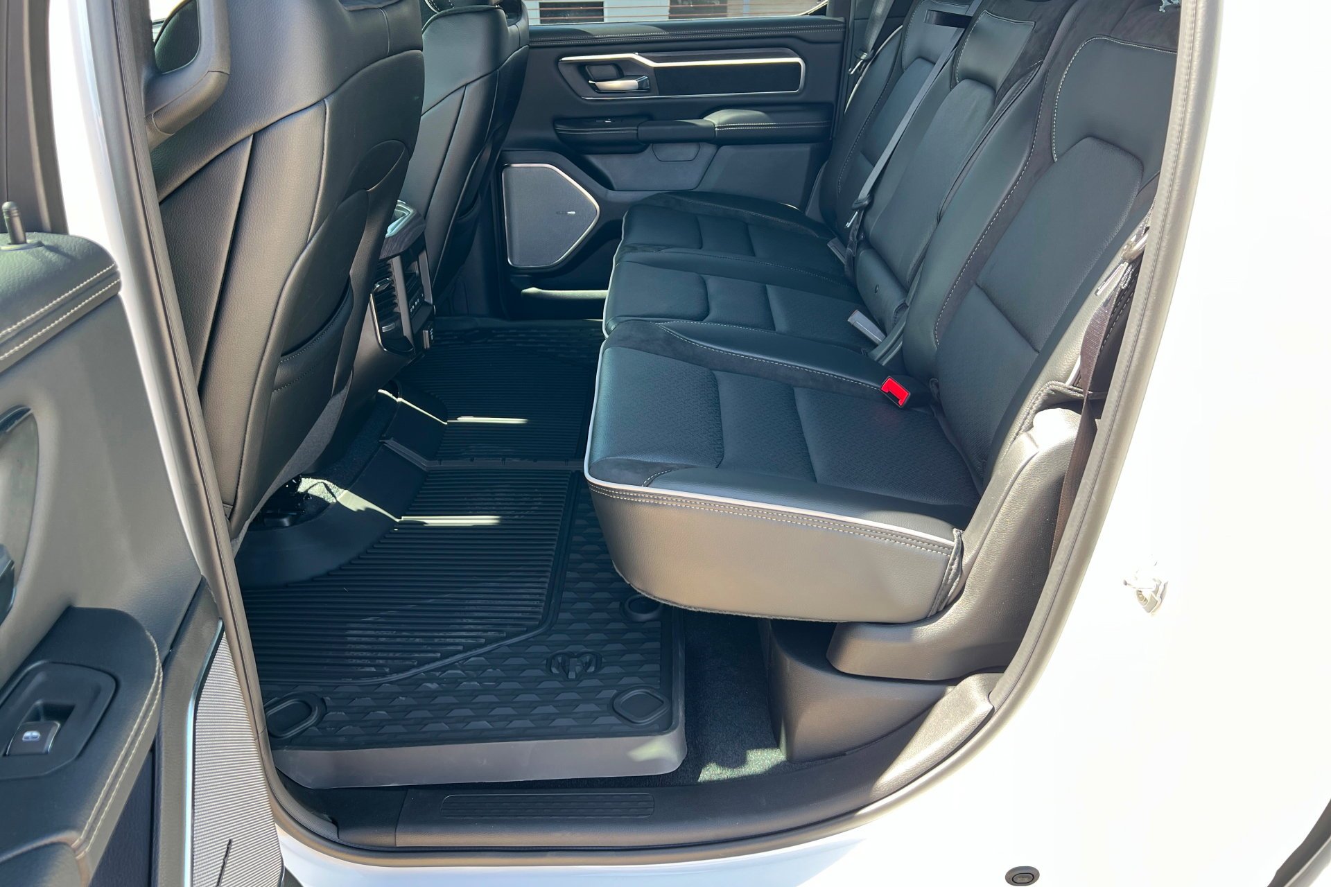 New 2026 Bright White Clear-Coat Exterior Paint RAM Laramie image 22