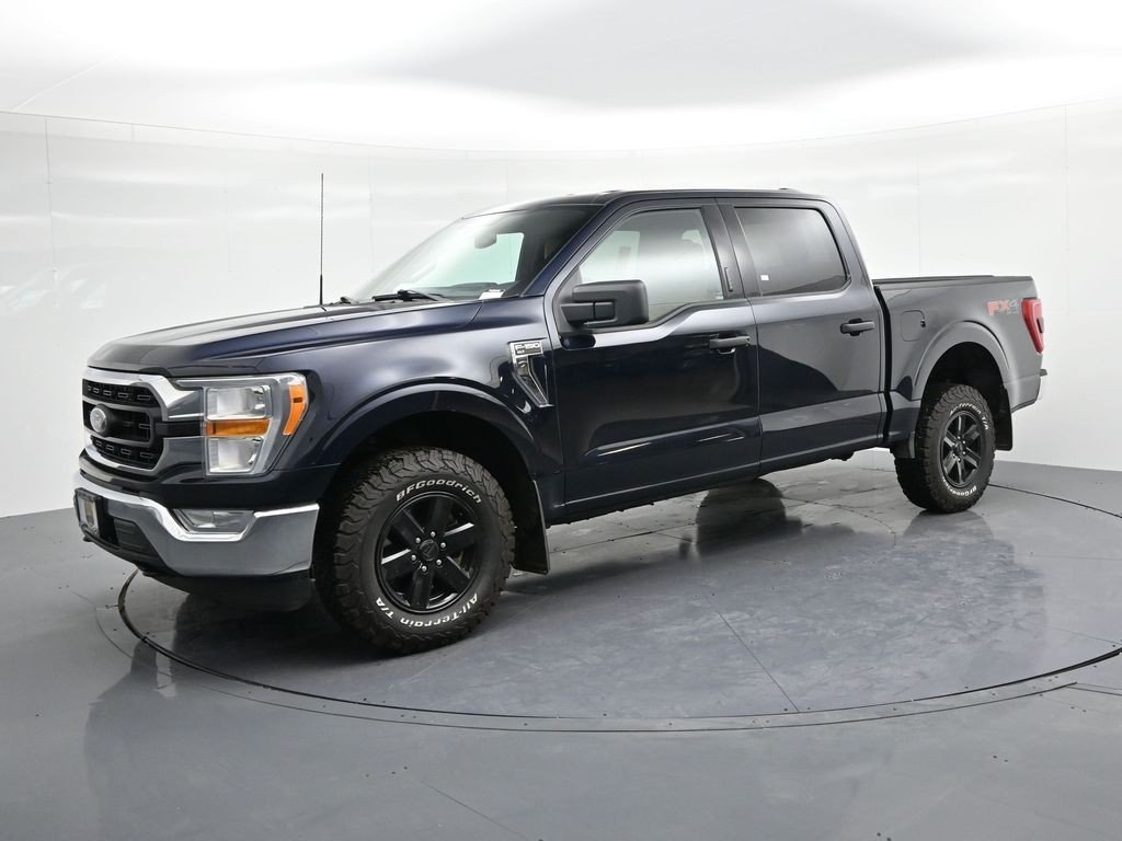 Used 2022  Ford XLT image 1