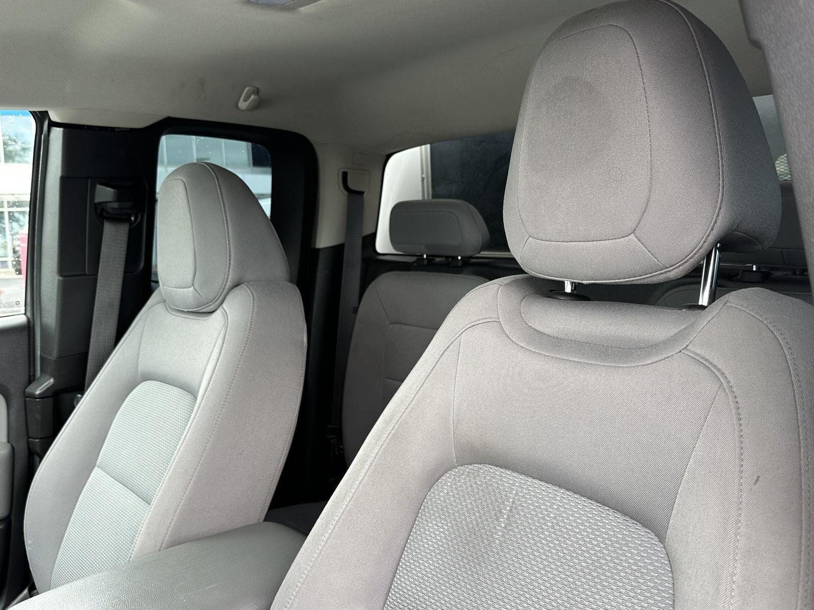 Used 2016 SUMMIT WHITE Chevrolet 2WD WT image 27