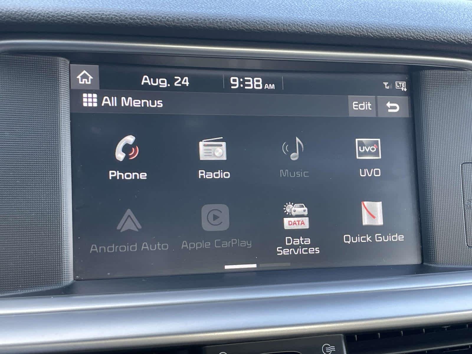 Used 2019 Snow White Pearl Kia SX image 31