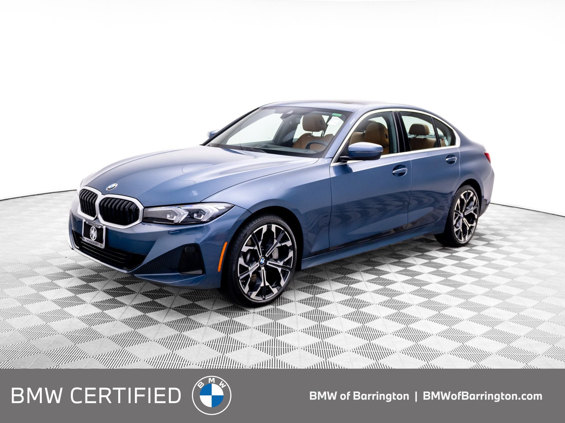 2025 BMW 3 Series 330i xDrive Sedan's photo