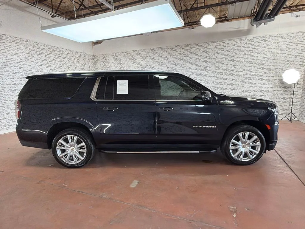 Used 2023 Midnight Blue Metallic Chevrolet High Country image 8