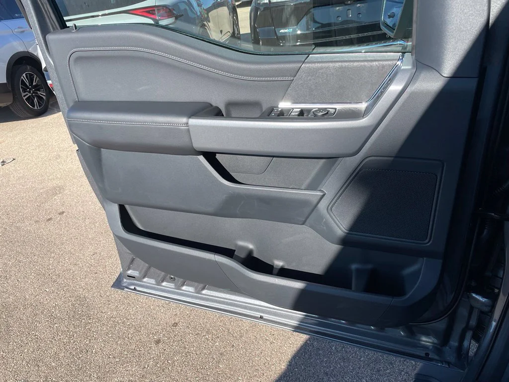 New 2026 Carbonized Gray Metallic Ford XLT image 51