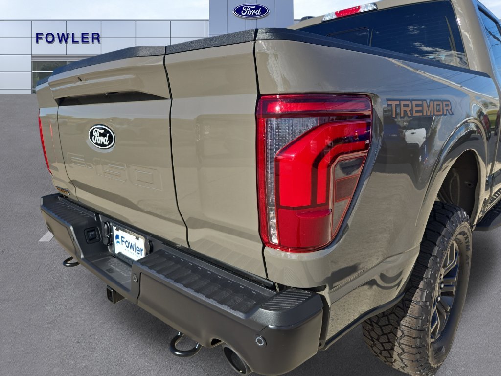 New 2026 Gray Ford Tremor image 40