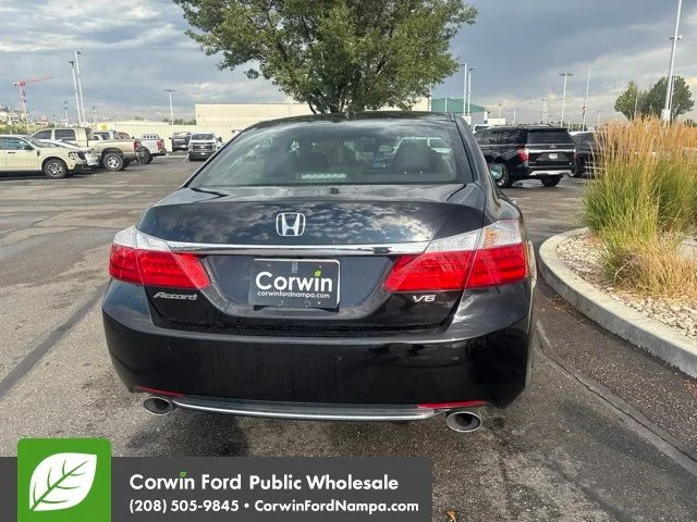 Used 2013 Black Honda EX-L image 6