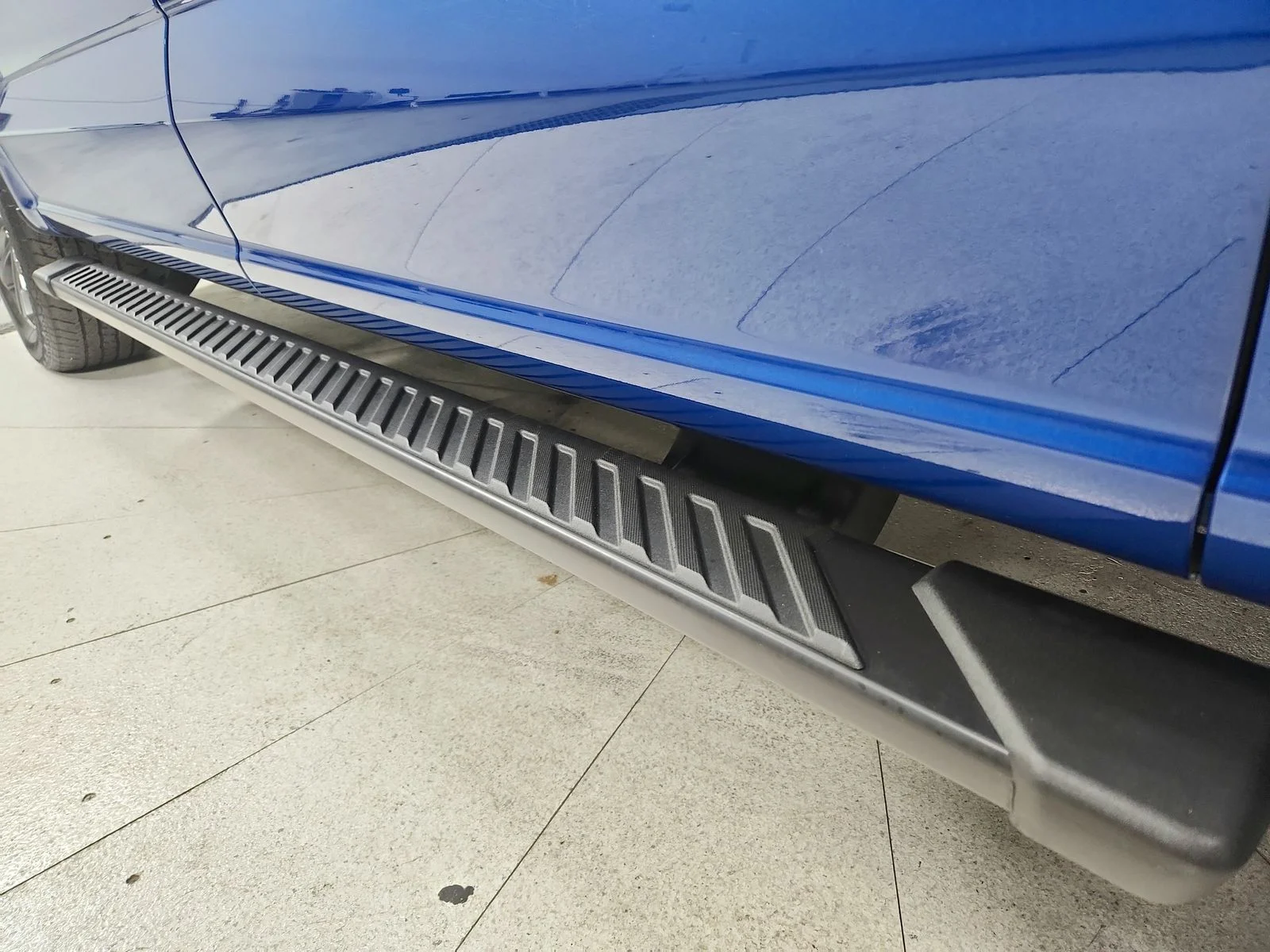 Used 2023 Blue Ford XLT image 45