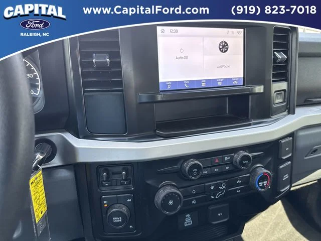 Used 2025 White Ford XLT image 27