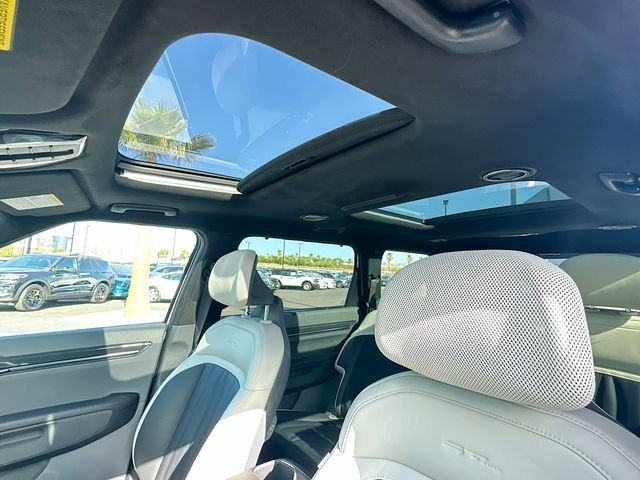 New 2026 Glacial White Pearl / Black Ro Kia GT-Line AWD image 23
