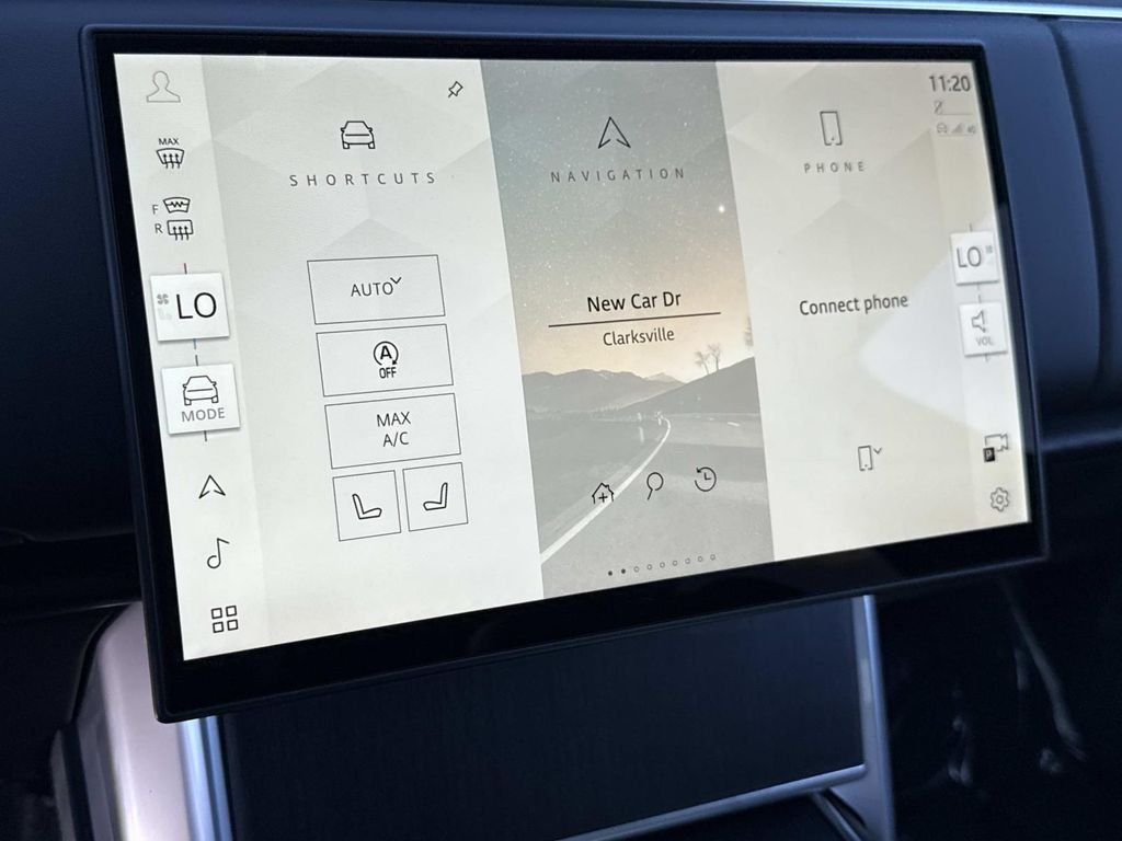 New 2026 Carpathian Grey Land Rover SE image 3