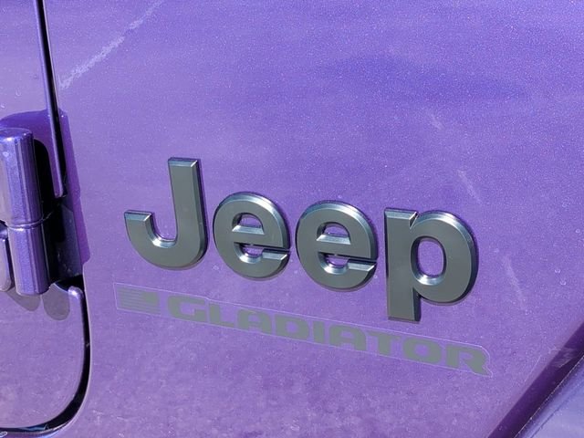 New 2026 Reign Exterior Paint Jeep Sahara image 13