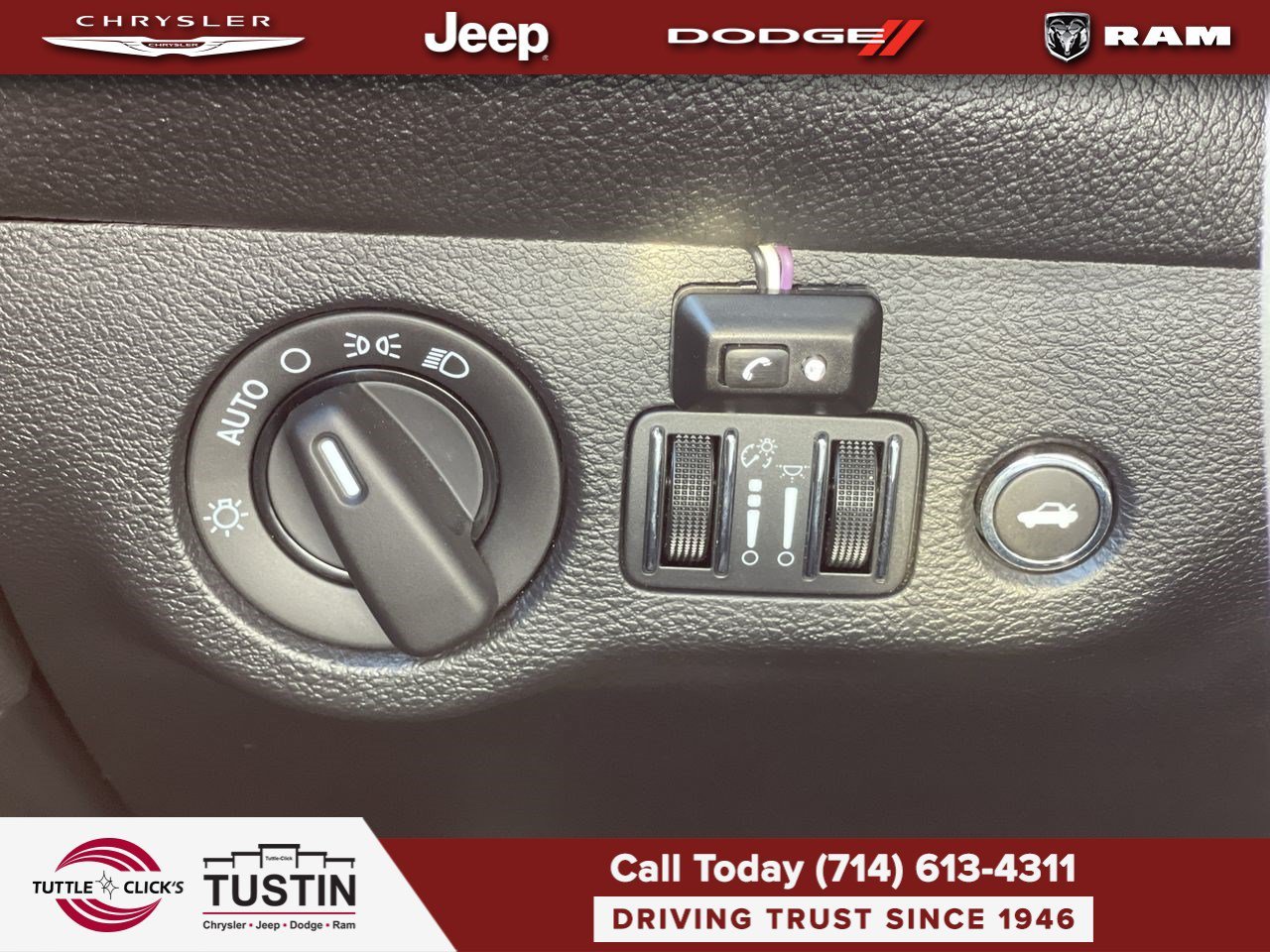 Used 2016 Redline Red Tricoat Pearl Dodge SRT Hellcat image 28
