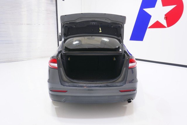 Used 2020 GREY Ford SE image 8