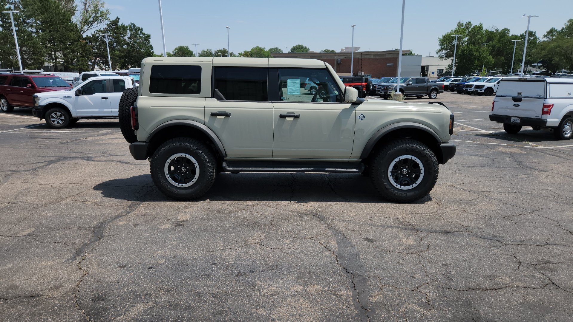 New 2026 Desert Sand Ford Outer Banks image 8