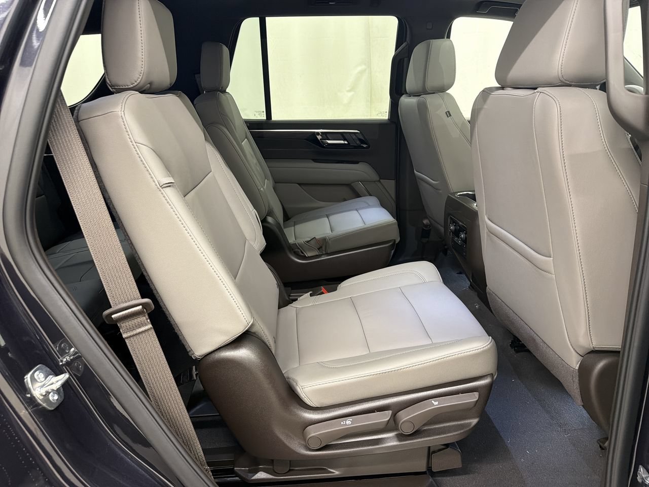 2026 Chevrolet Tahoe Z71 - Photo 20