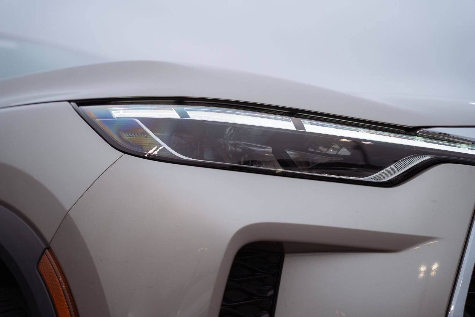 2023 INFINITI QX60 LUXE - Photo 14