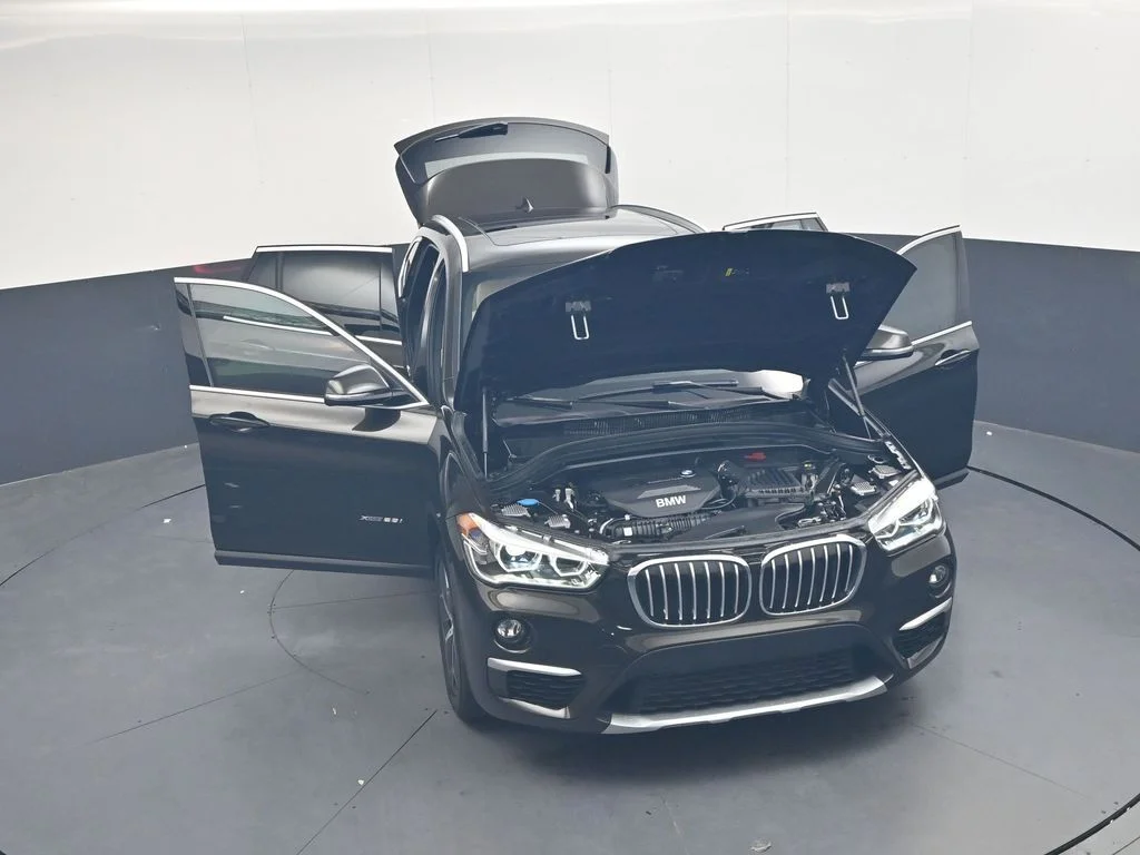 Used 2017 Dark Olive Metallic BMW xDrive28i image 42