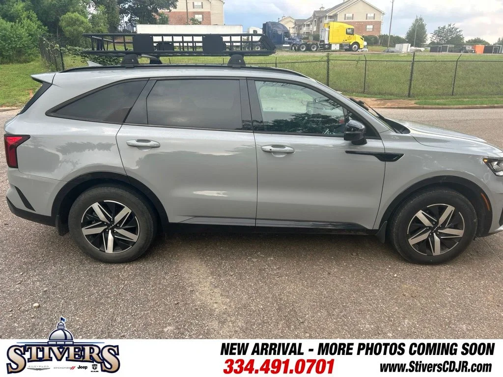 Used 2023 Gray Kia EX image 10