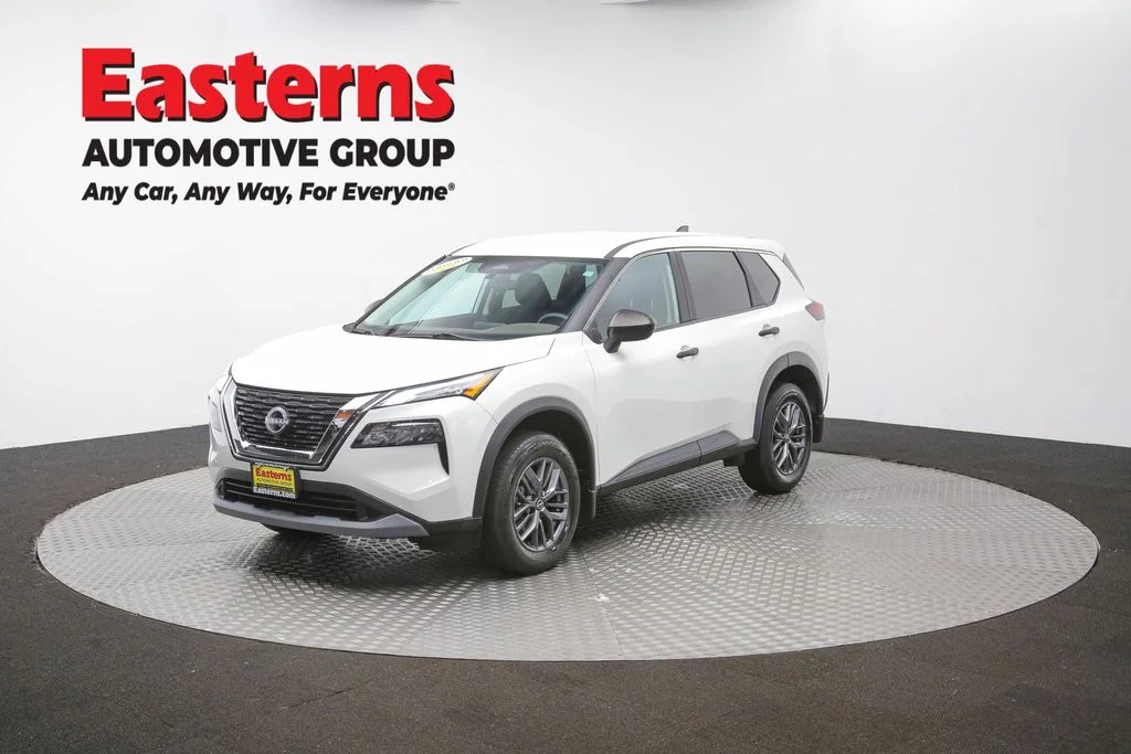 Used 2023 White Nissan S image 55