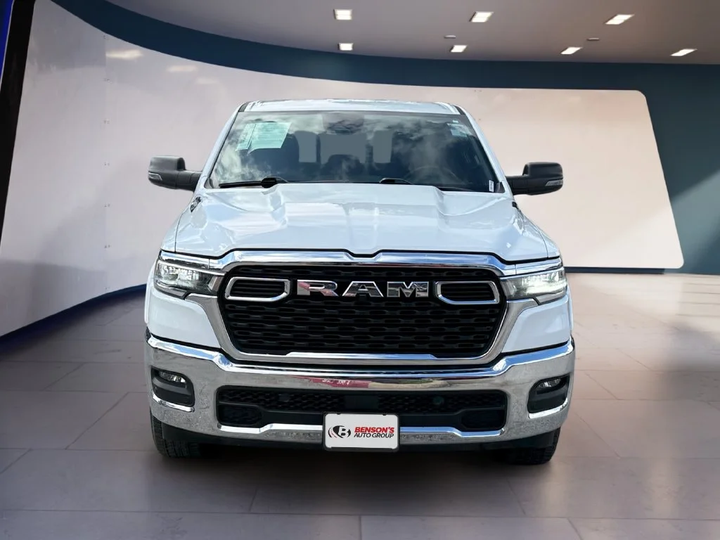 Used 2025 White Ram Big Horn/Lone Star image 8