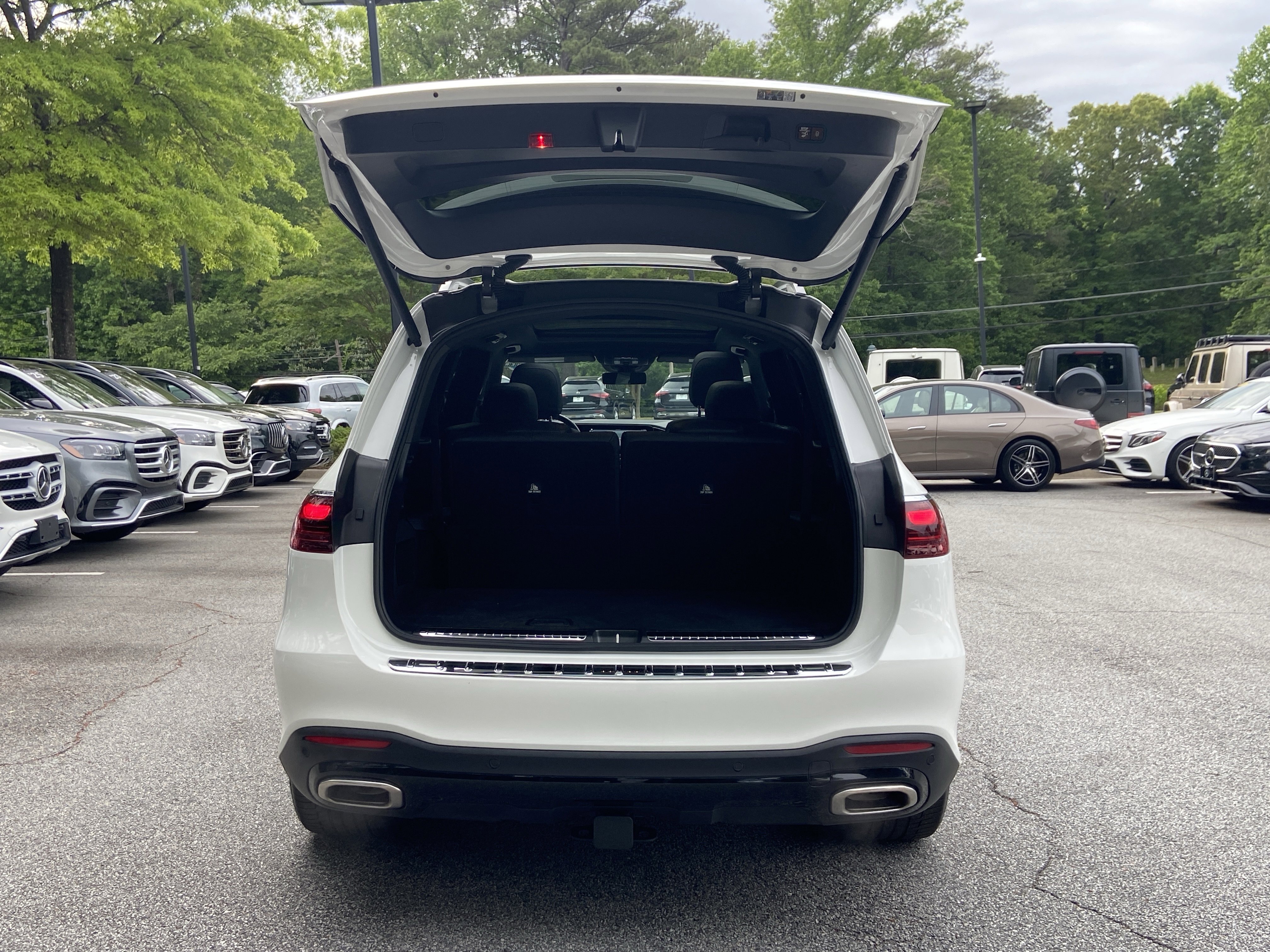 Certified Used 2025 Polar White Mercedes-Benz GLS 580 4MATIC® SUV image 9