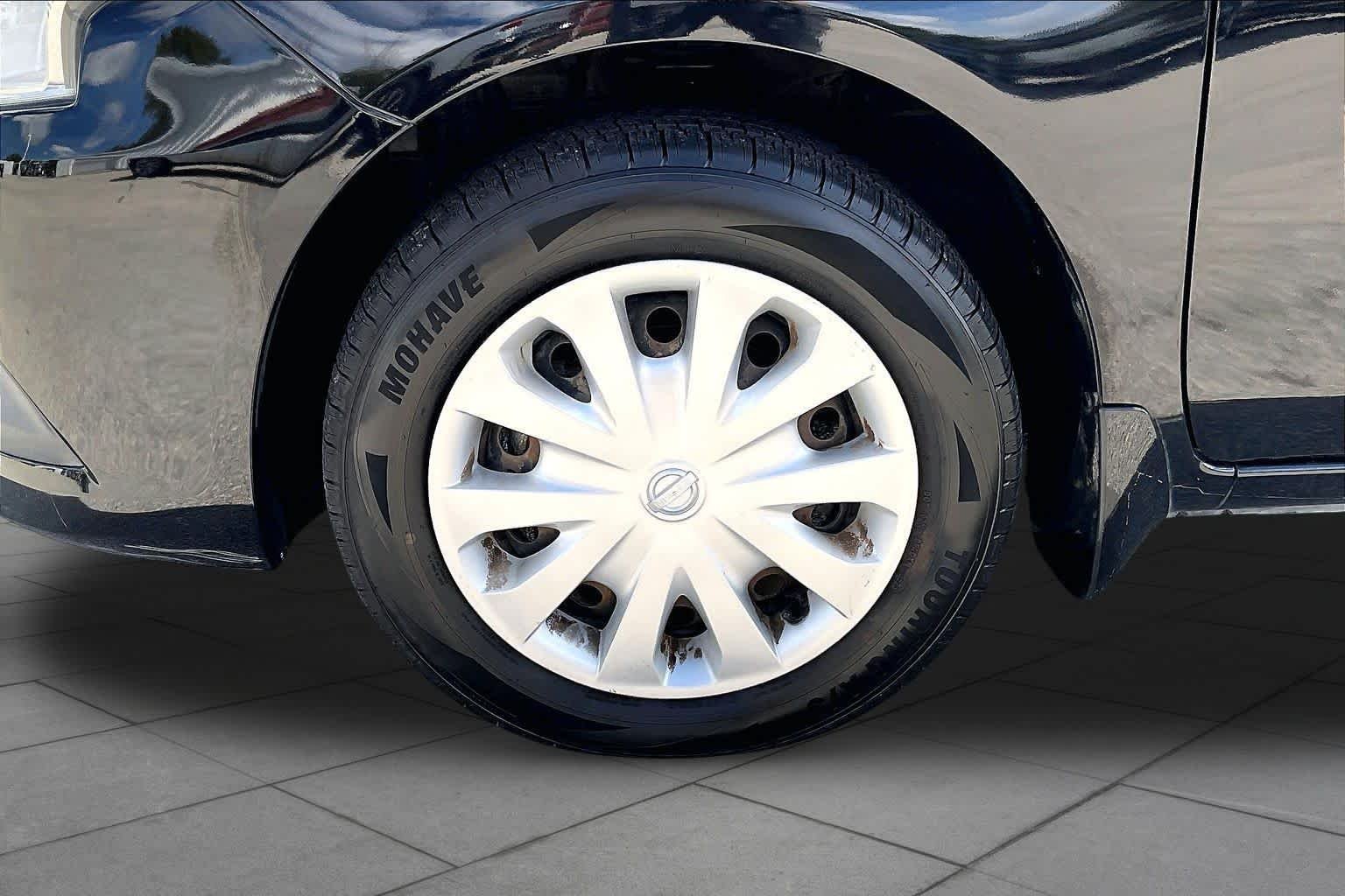 Used 2018 Super Black Nissan SV image 11