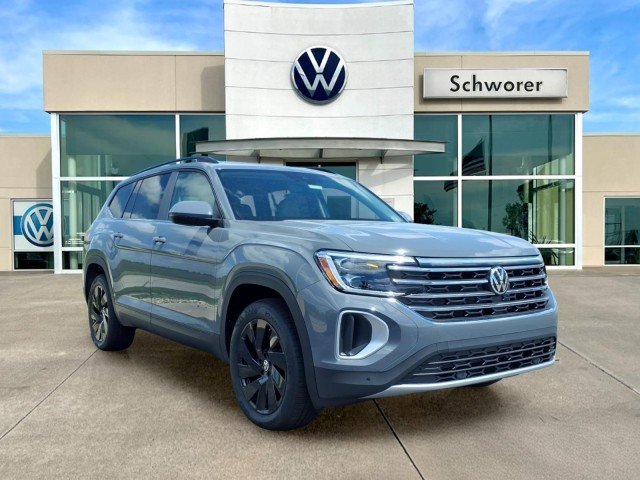 New 2026 Pure Gray Volkswagen SE w/Technology 4M image 4