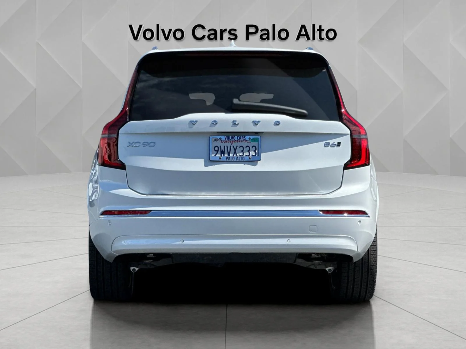2026 Volvo XC90 Plus - Photo 8