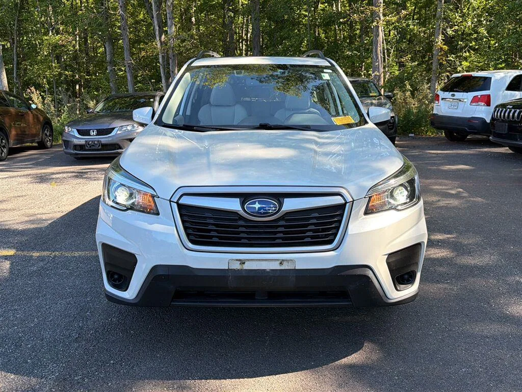Used 2020 Crystal White Pearl Subaru Premium image 13