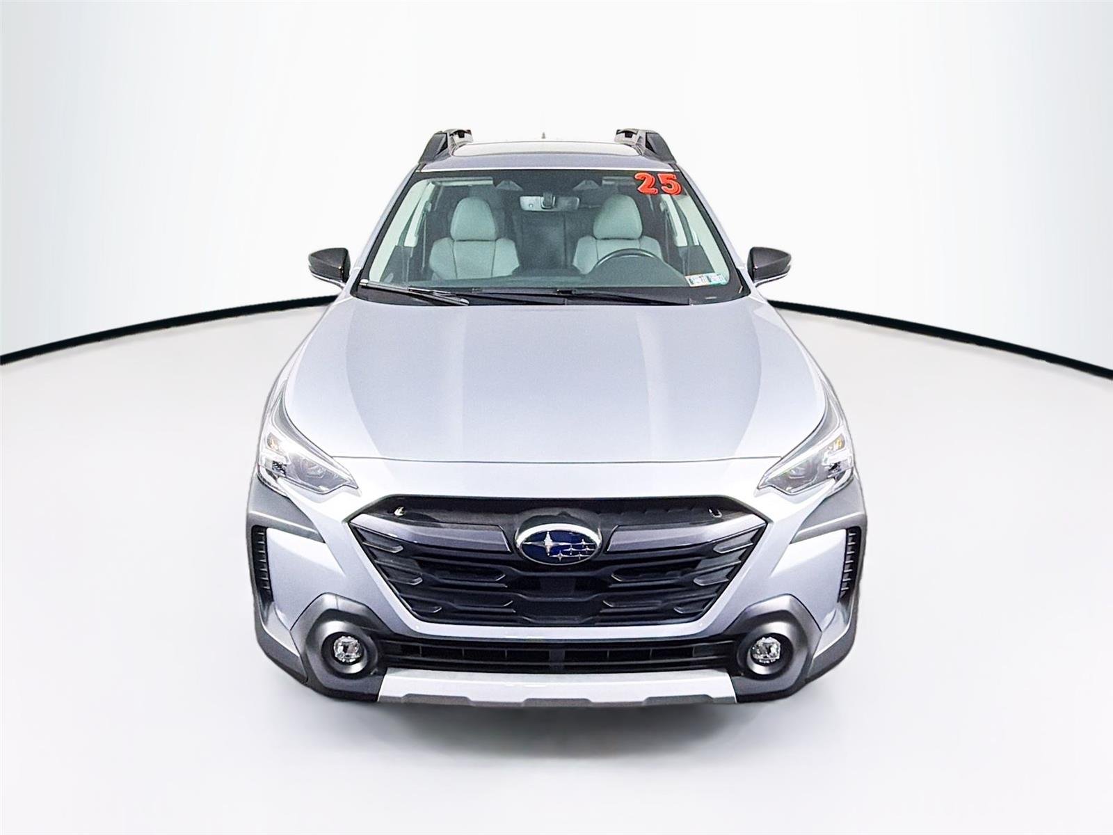 Used 2025 Ice Silver Metallic Subaru Limited image 13