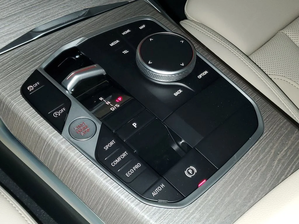 New 2026 Alpine White BMW 330i image 24