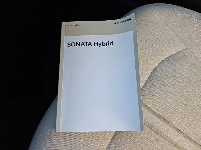 Used 2024 Blue Hyundai SEL image 25