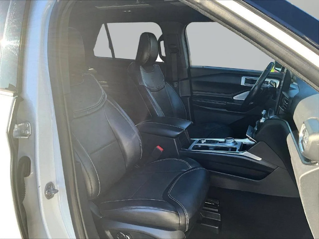 Used 2020 White Metallic Ford ST image 31