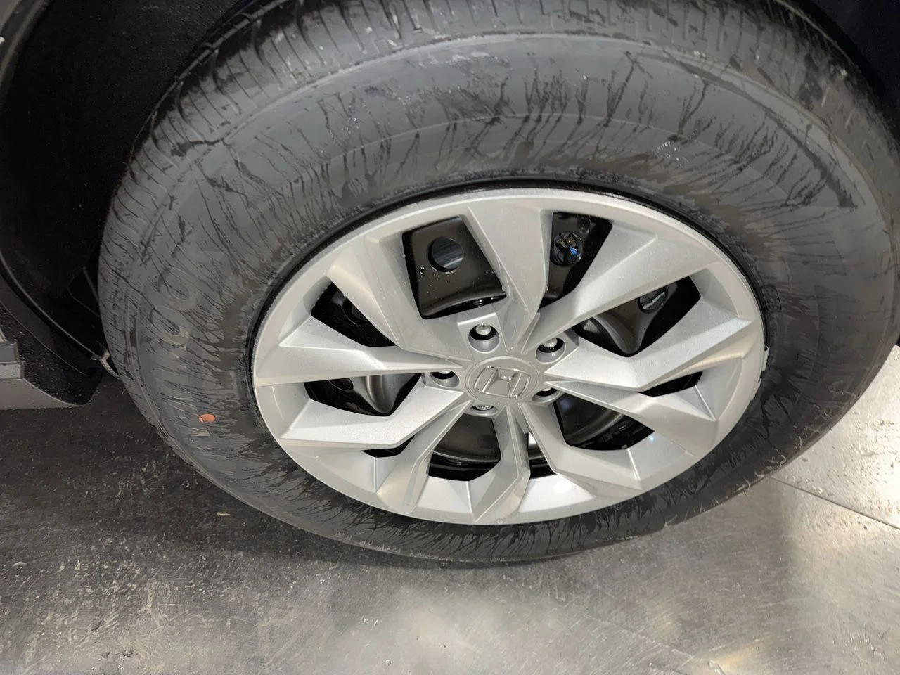 New 2026 Meteorite Gray Metallic Honda LX image 15