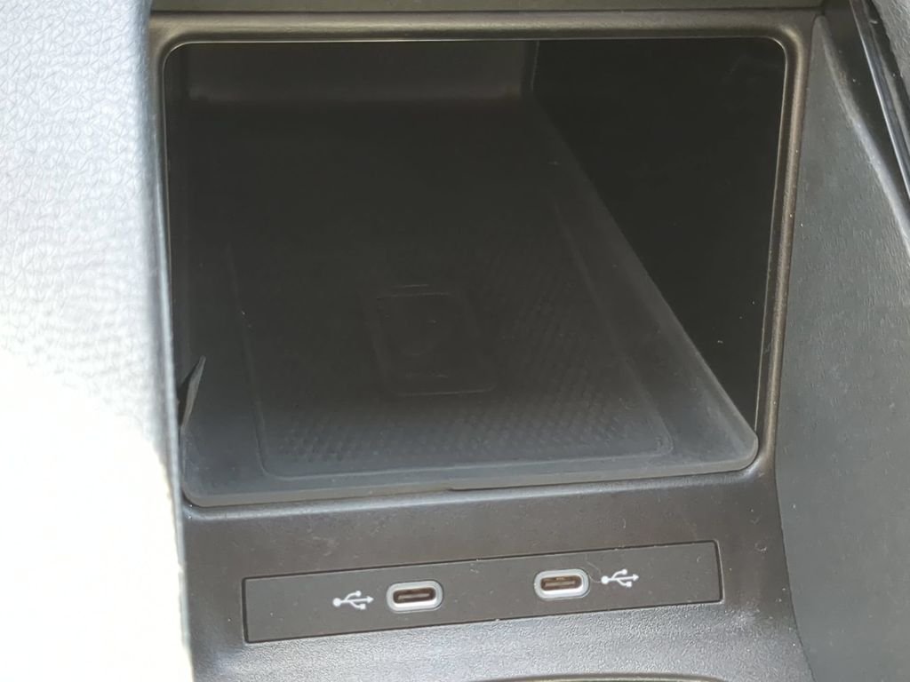 Certified Used 2022 Silver Volkswagen Pro S image 26
