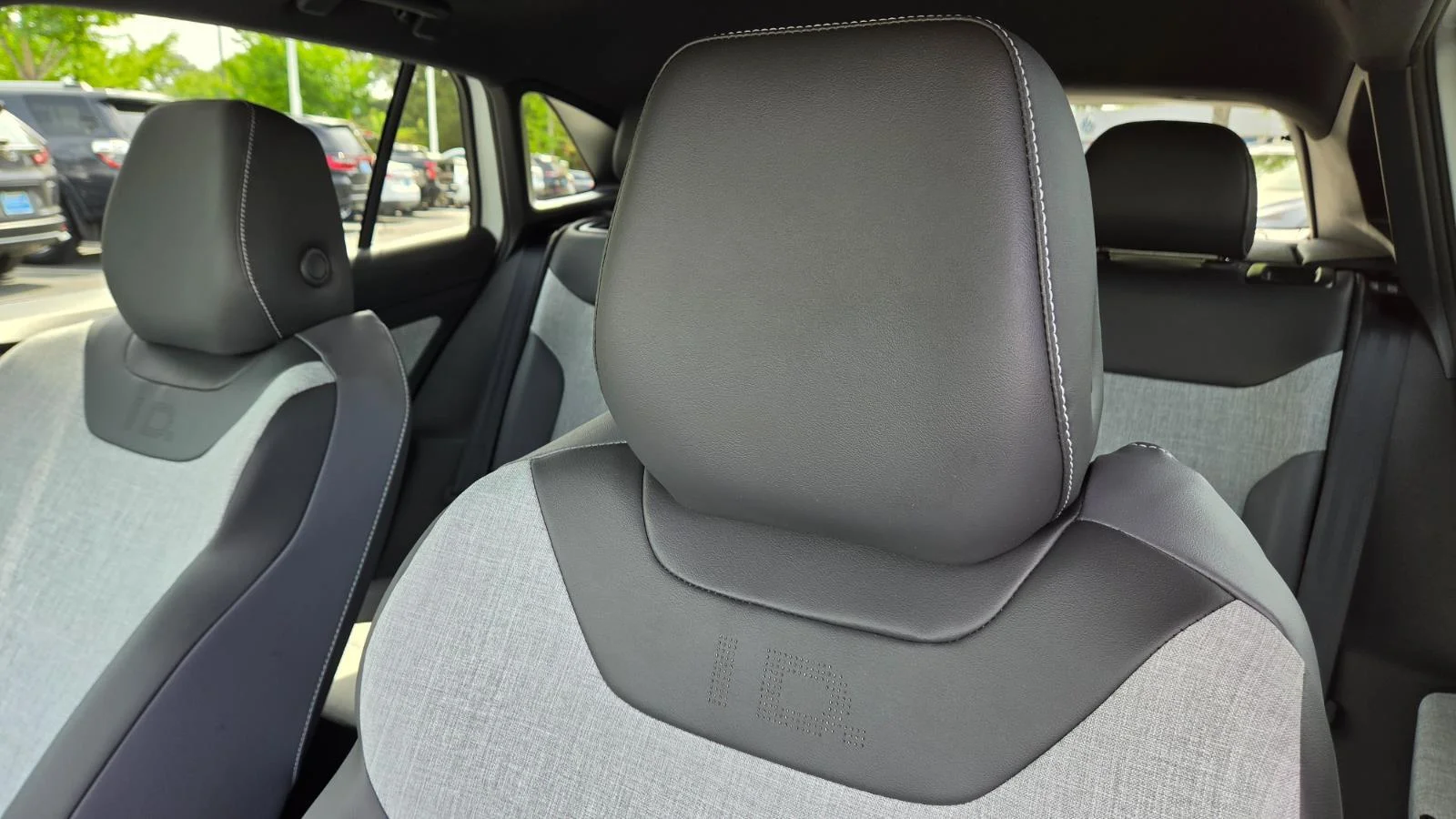 New 2026 Opal White Pearl Volkswagen Pro image 37