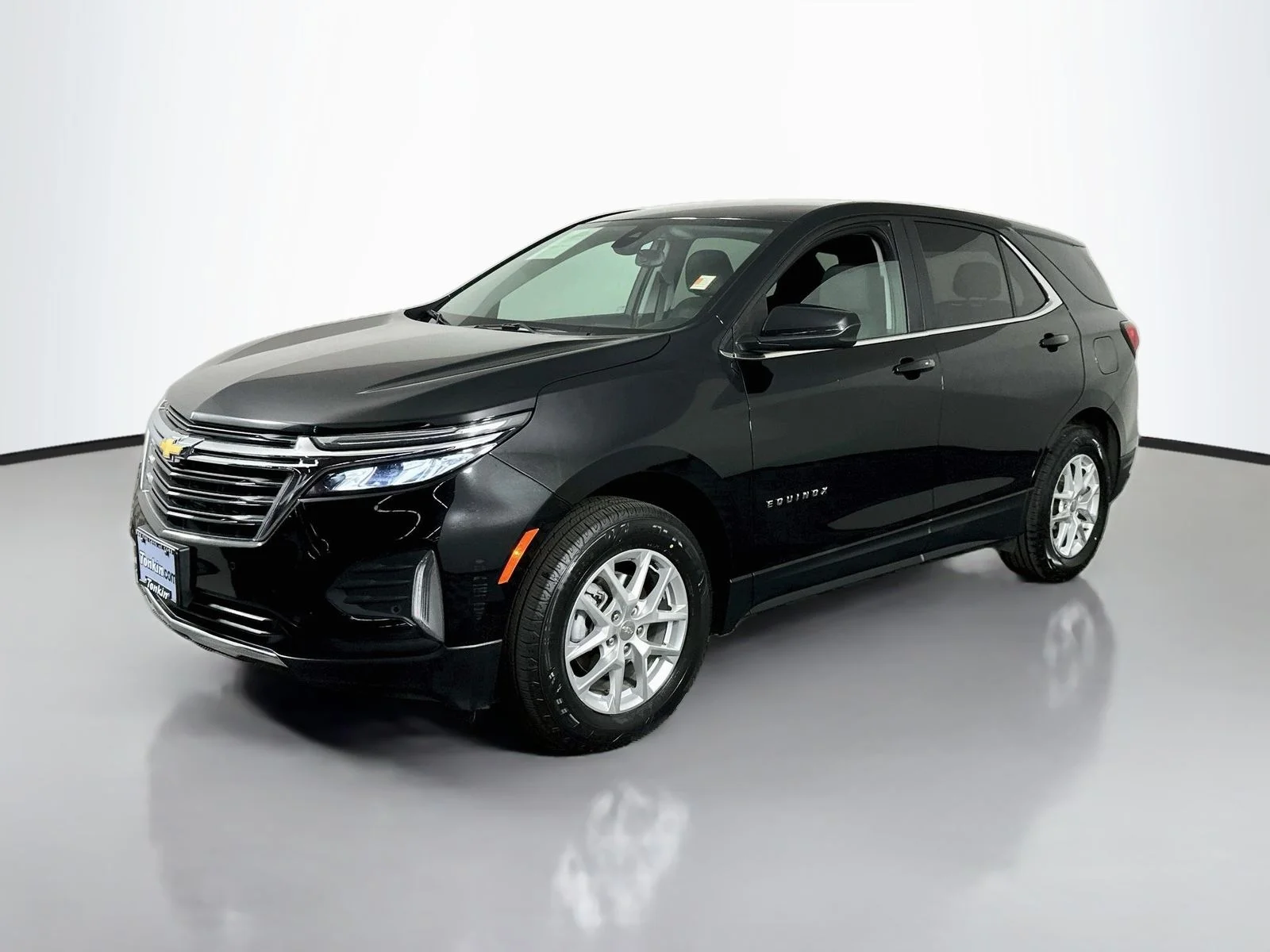 Used 2024 Mosaic Black Metallic Chevrolet LT image 4