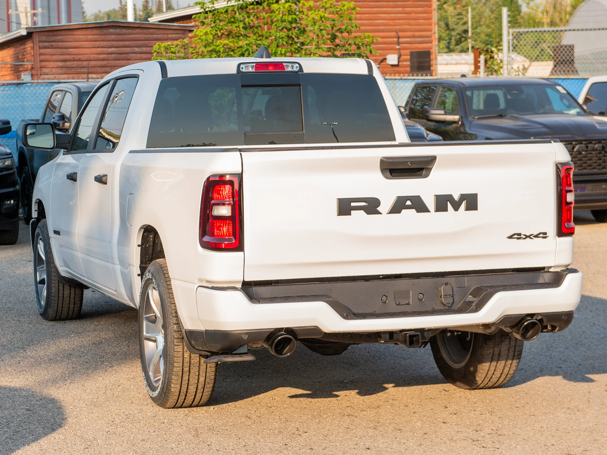 New 2026 White RAM Express* Crew Cab 4x4, Twin-Turbo, Bed Utility Group, Bedliner, 3.92 Axle image 3