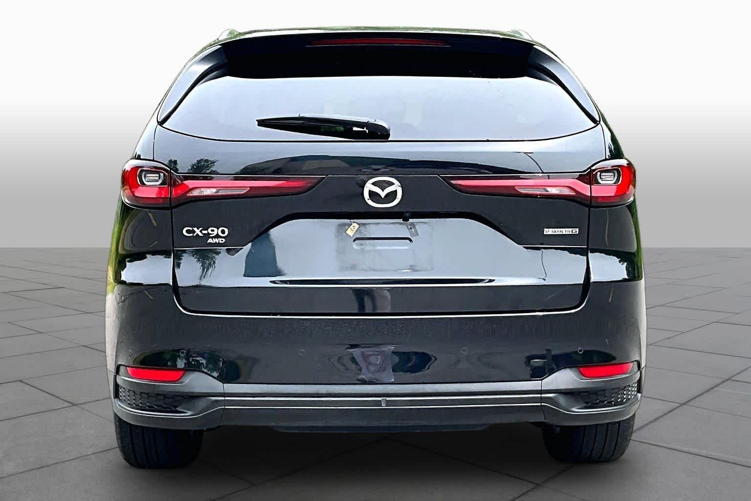Used 2025 Jet Black Mica Mazda Preferred Package image 5