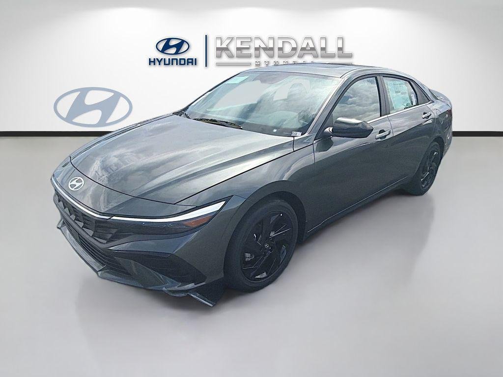 New 2026 Amazon Gray Hyundai SEL Sport Premium image 3