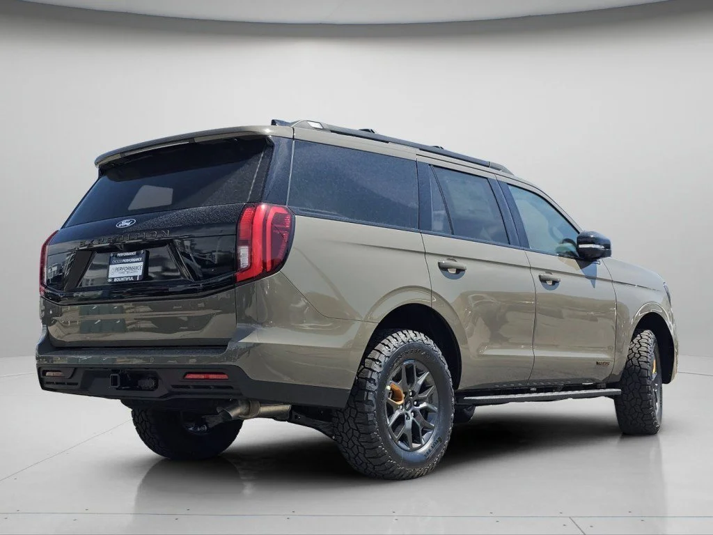 New 2027 Gray Ford Tremor image 27