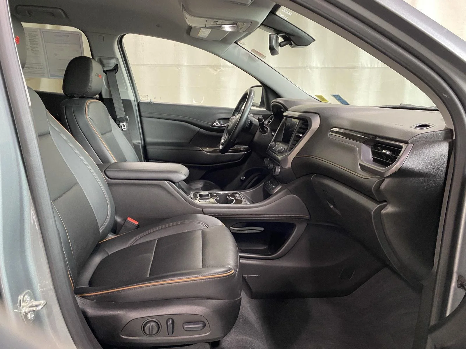 Used 2023 Sterling Metallic GMC AT4 image 12