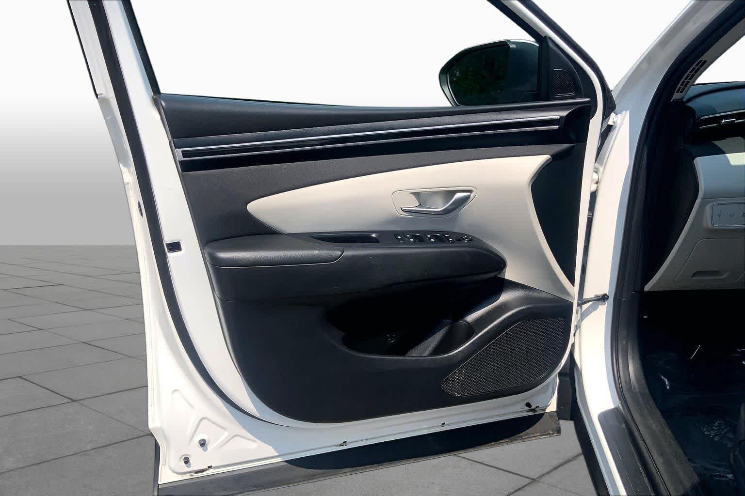 Used 2023 Serenity White Pearl Hyundai SEL image 22