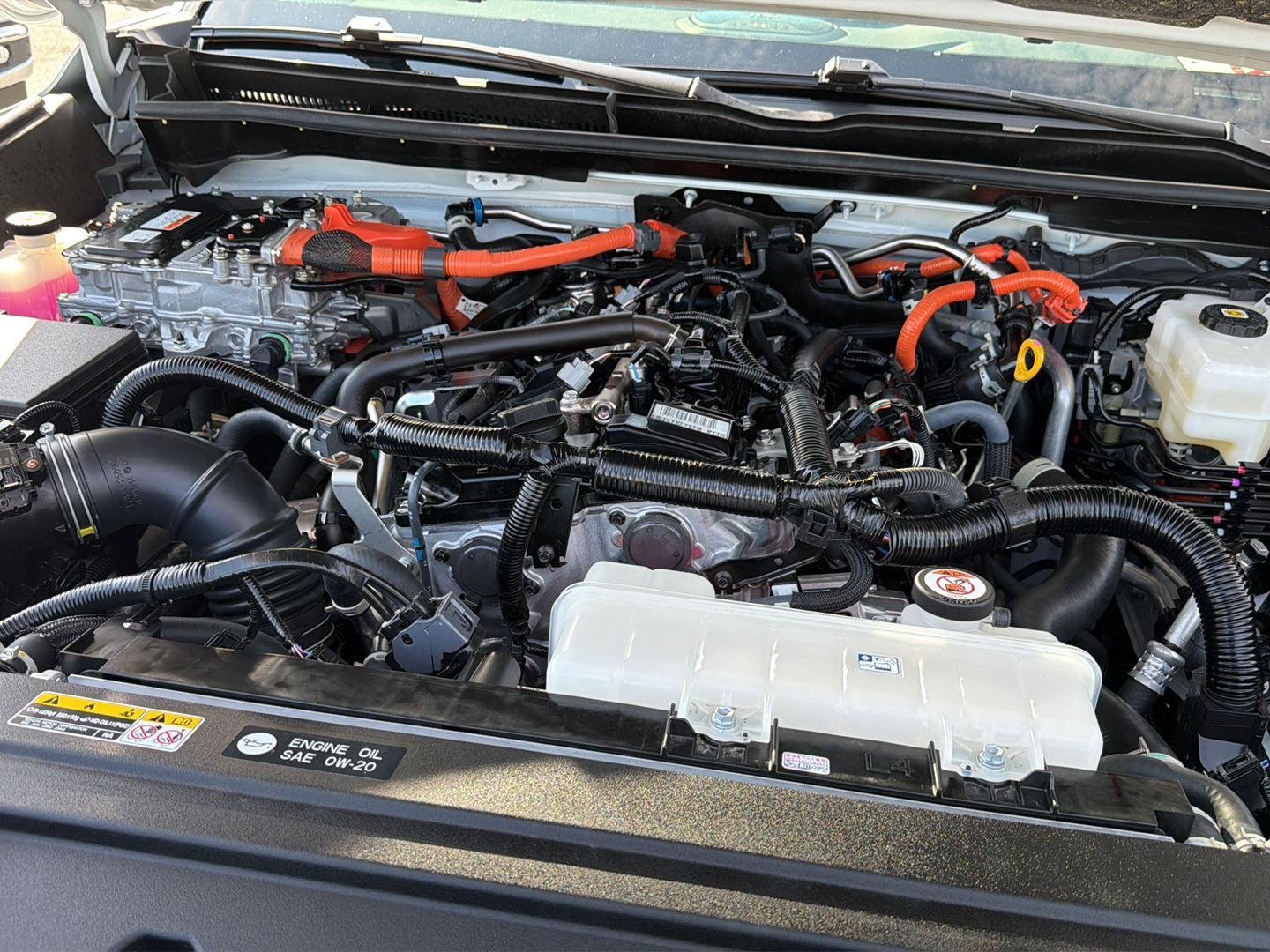 Used 2025 Ice Cap Toyota Hybrid Platinum image 37