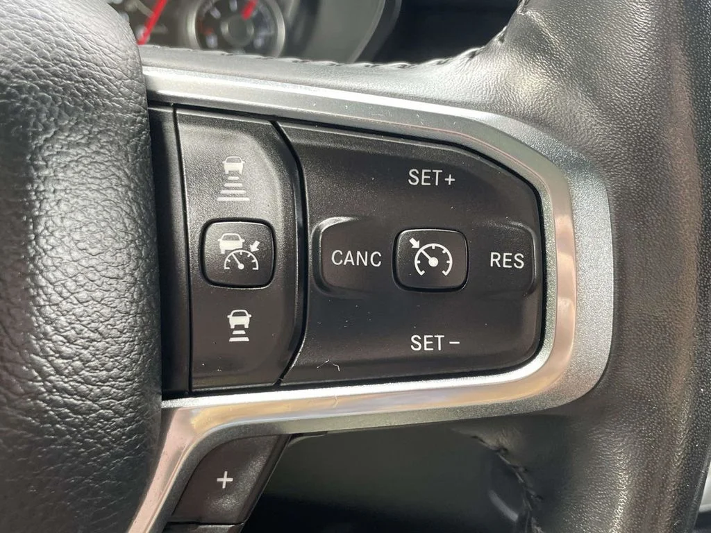 Used 2021 Silver Ram Laramie image 31