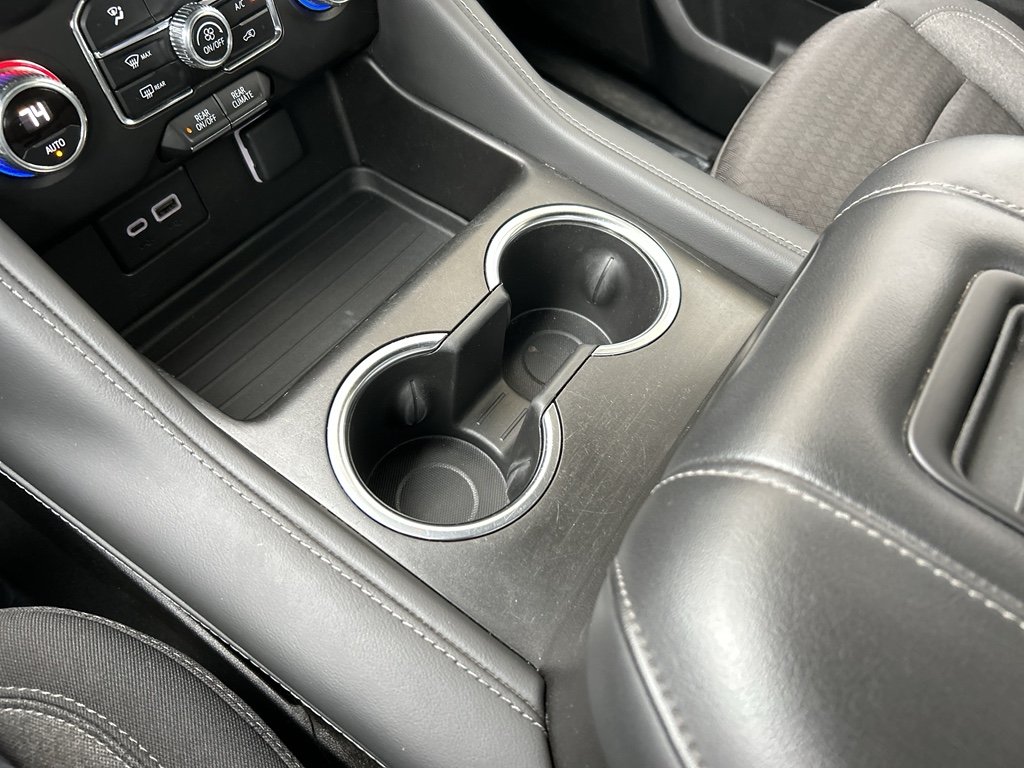 2024 GMC Yukon SLE - Photo 25