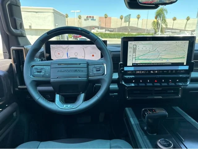 2024 GMC HUMMER EV 3X - Photo 18