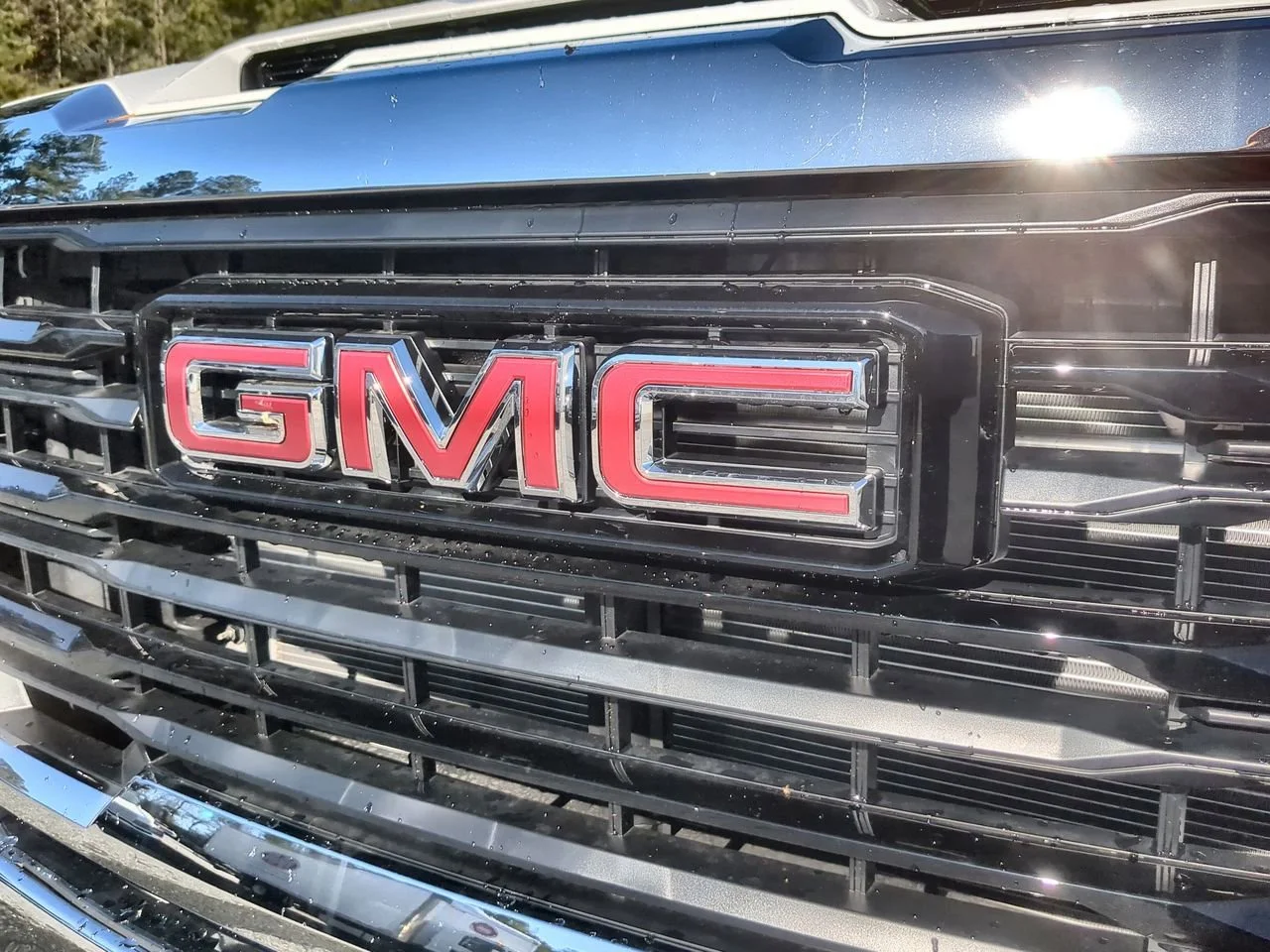 New 2026 Summit White GMC Pro image 28