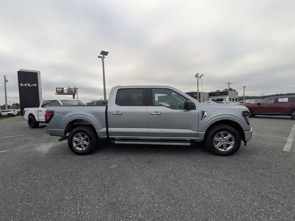 Certified Used 2025 Silver Metallic Ford XLT image 2